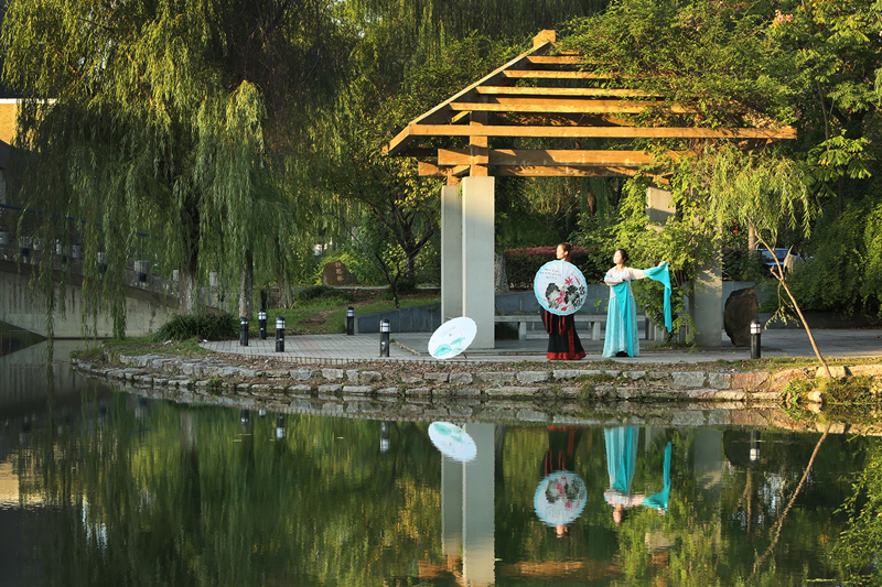 河海大学 孙贝贝、倪书阳、葛益军；张培风