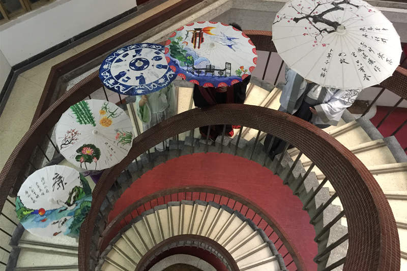 河海大学 宋扬、周晓平；河海大学 陈泠琳；河海大学 黄梓莘；常州纺织服装职业技术学院 赵紫如、李乃萍；常州信息职业技术学院 夏钰莹